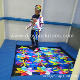 DJIP03 Hot sales interactive trampoline projection games